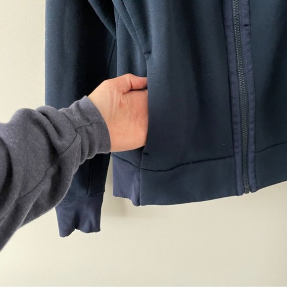 Lululemon Kick The Cold Jacket Inkwell Navy Womens 8 - Picture 6 of 8